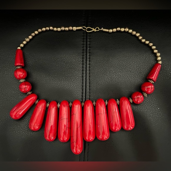 Beautiful, handmade statement necklace in Red Jasper stone - Picture 4 of 8